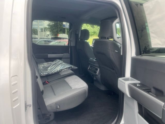 New 2026 Oxford White Ford XLT image 19