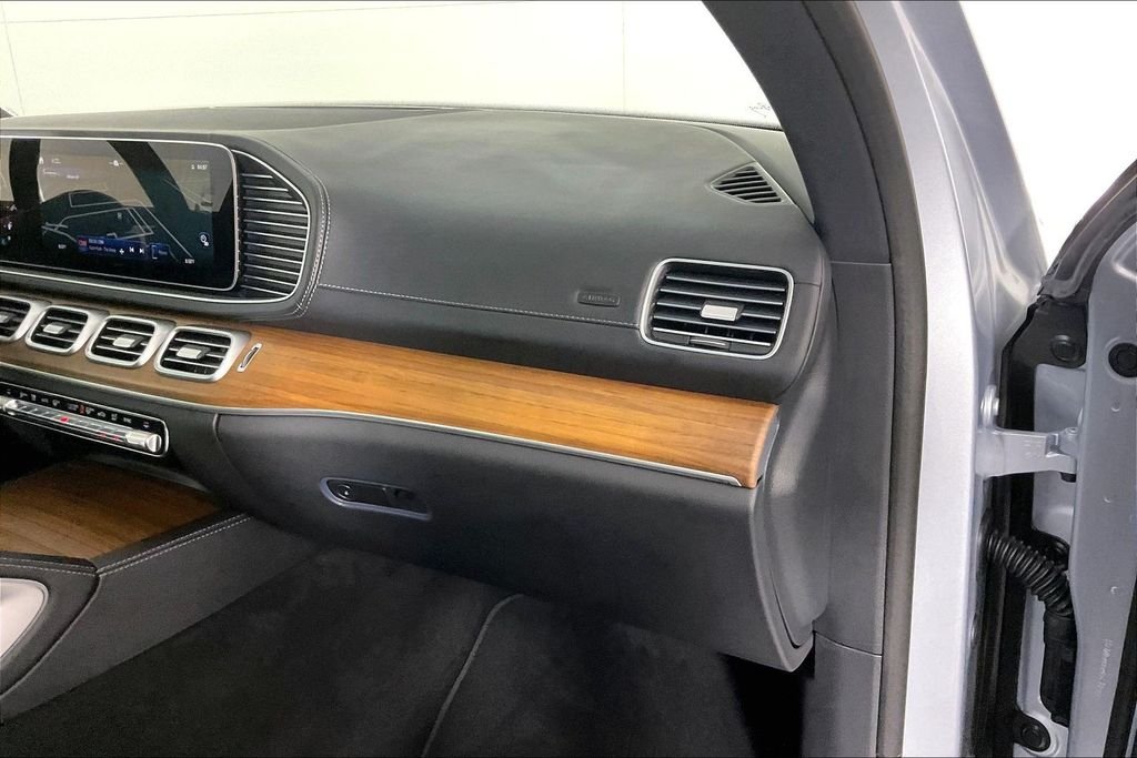 2025 Mercedes-Benz GLS Base - Photo 14