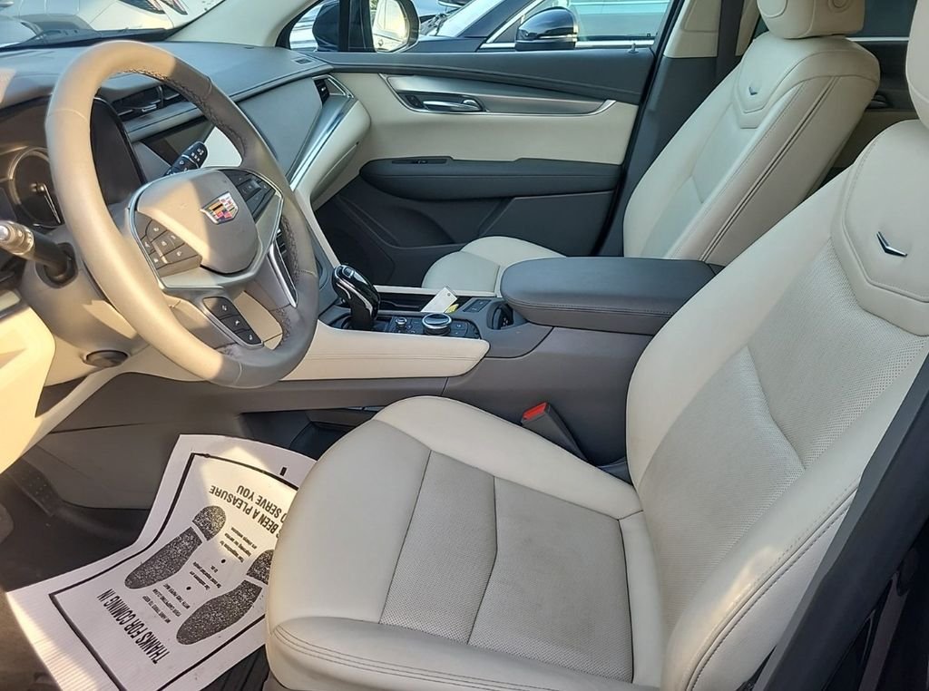 Used 2022 Blue Cadillac Premium Luxury image 5