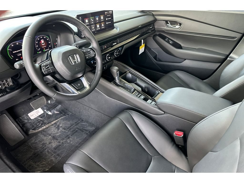 New 2026 Urban Gray Pearl Honda Touring image 11