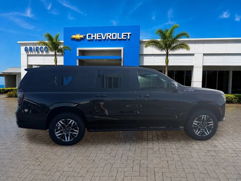 2026 Chevrolet Suburban Z71 - Photo 6