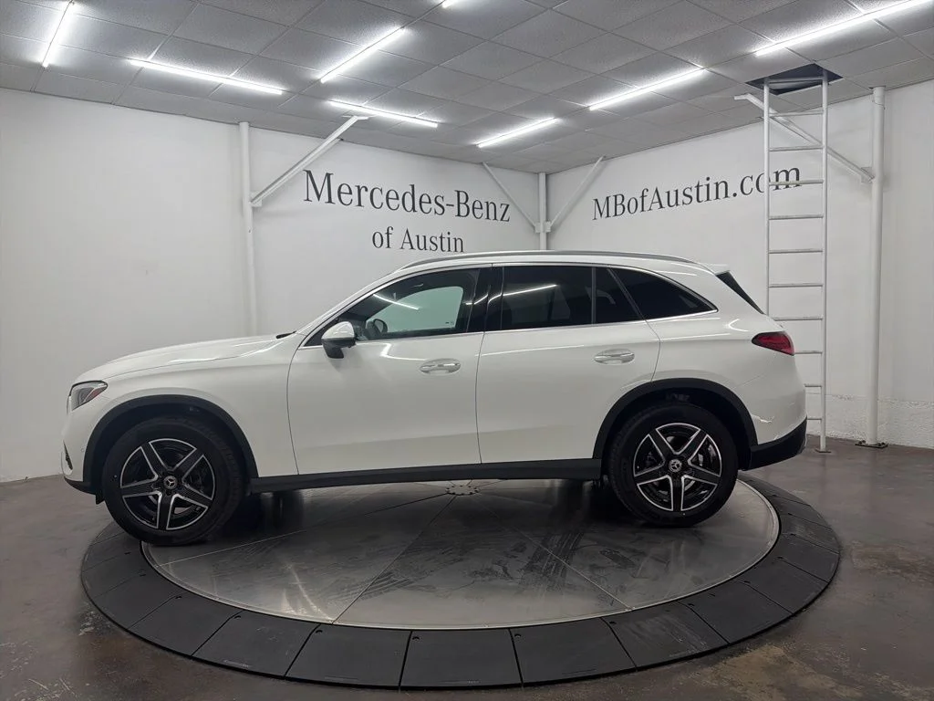 Used 2026 White Mercedes-Benz GLC 300 image 4