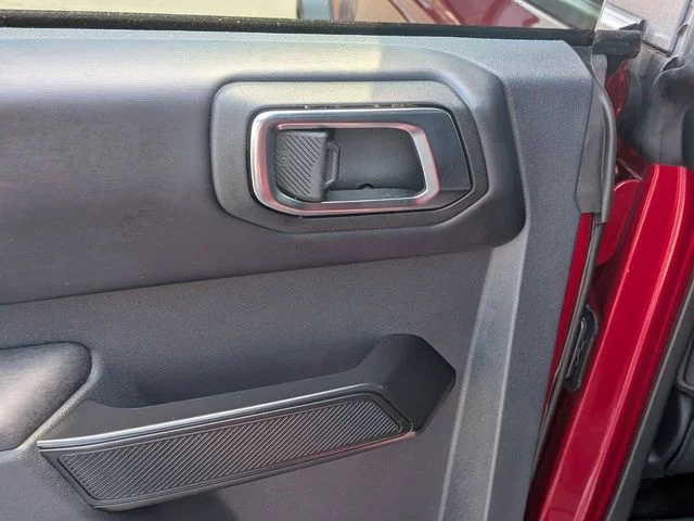 Used 2025 Red Ford Badlands image 27