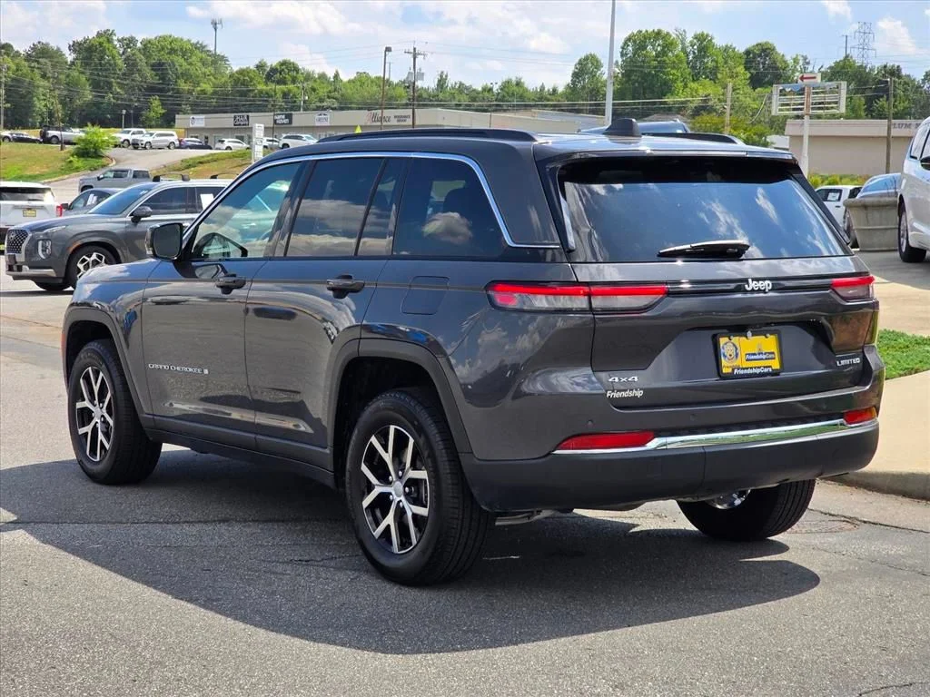 Used 2025 Gray Jeep Limited image 24