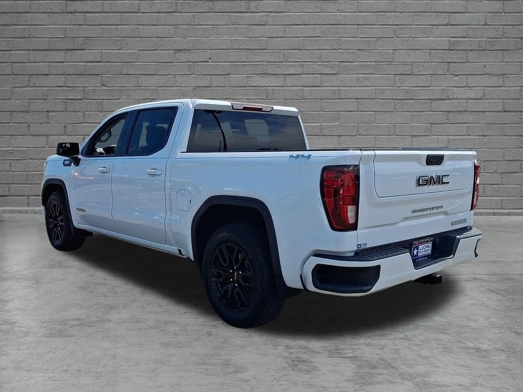 Used 2021 SUMMIT WHITE GMC Elevation image 37
