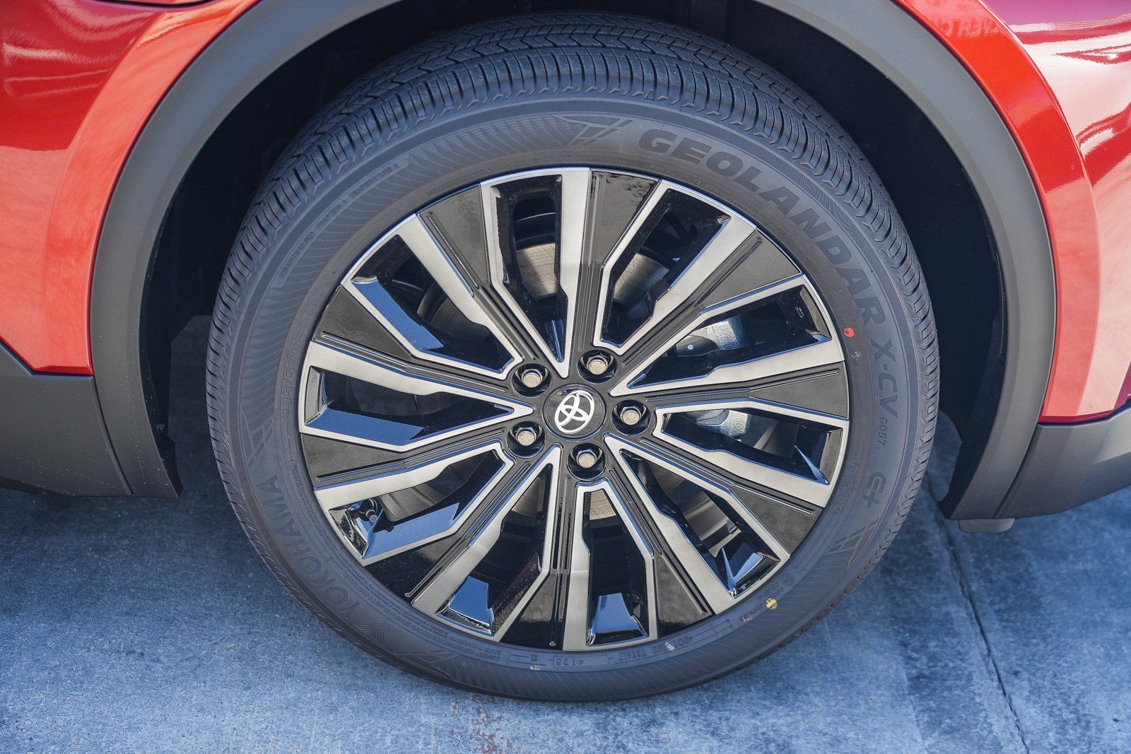 New 2026 Tandoori with Midnight Black Metallic roof <sup>1</sup> Toyota  XSE image 10