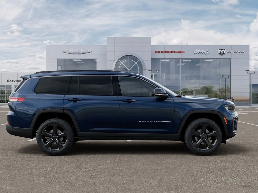 New 2026 Fathom Blue Pearl-Coat Exterior Paint Jeep Limited image 21