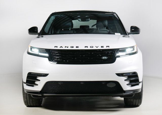 New 2026 Ostuni Pearl White Land Rover Dynamic SE image 8