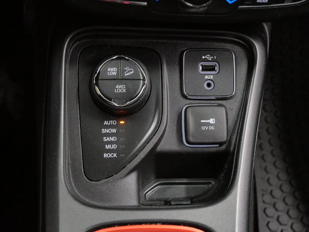 Certified Used 2020 Gray Jeep Trailhawk image 30