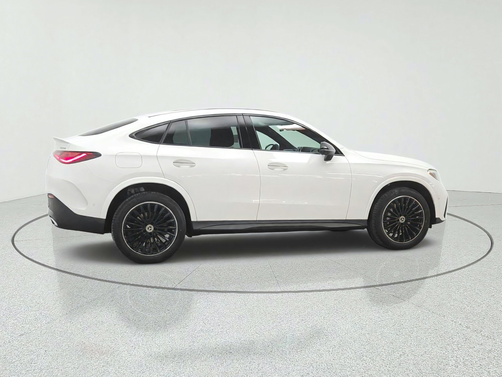 New 2027 Polar White Mercedes-Benz GLC 300 4MATIC® Coupe image 25