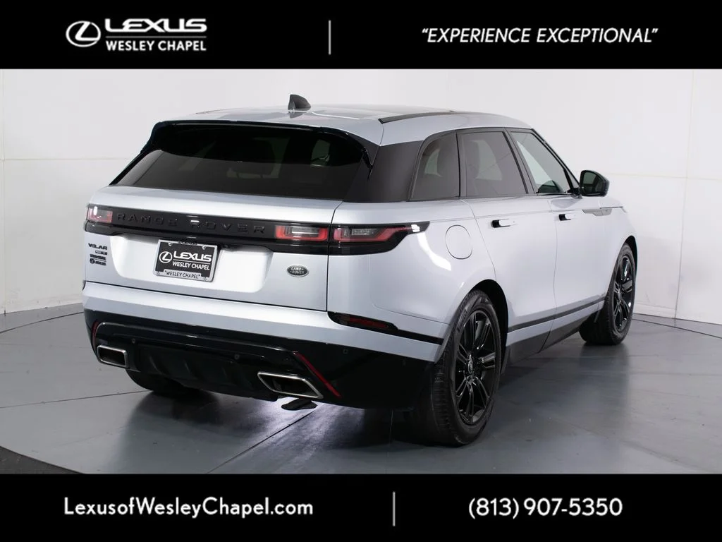 Used 2021 Silver Land Rover R-Dynamic S image 4