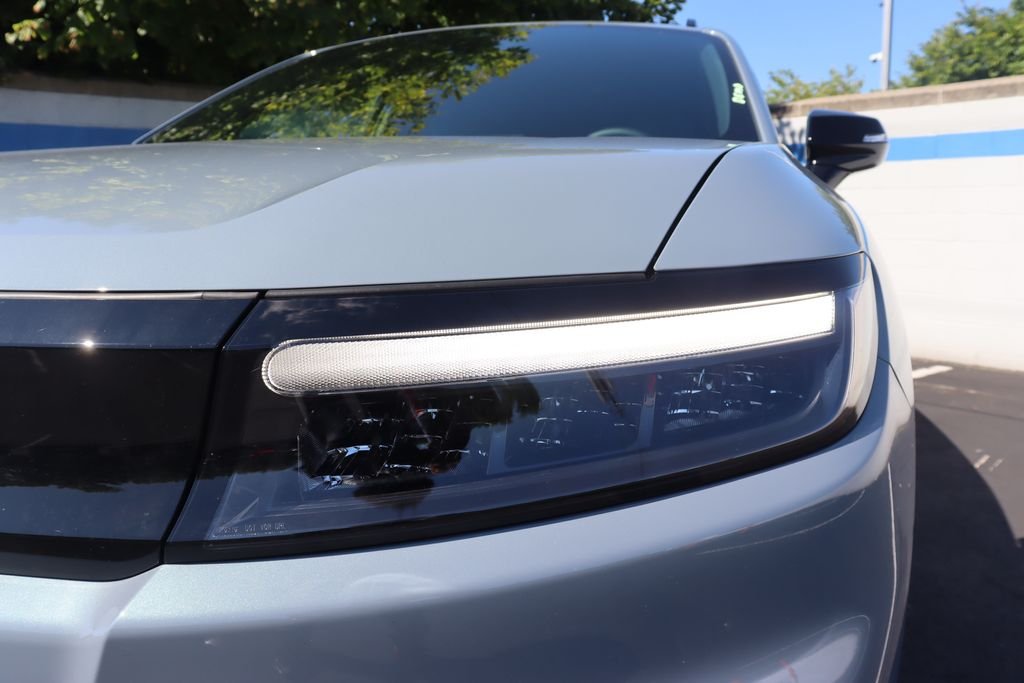New 2026 Sonic Gray Pearl Honda Touring image 9