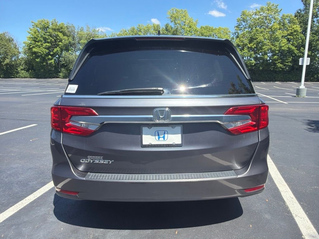 Certified Used 2018 Modern Steel Metallic Honda EX-L image 4