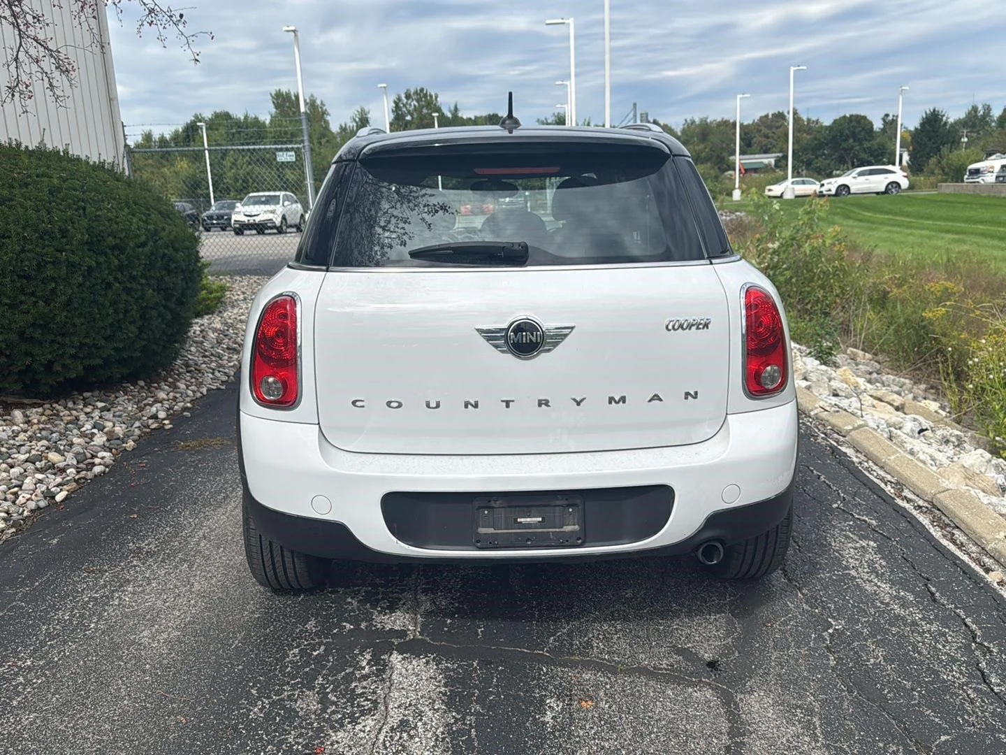 Used 2016 Light White MINI Cooper image 7