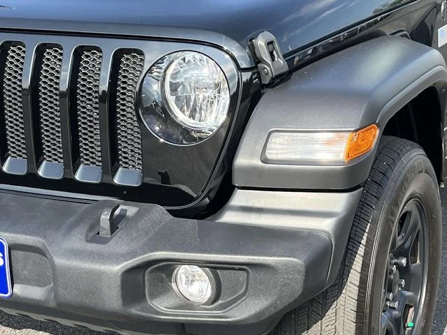 Used 2023 Black Jeep Sport image 10