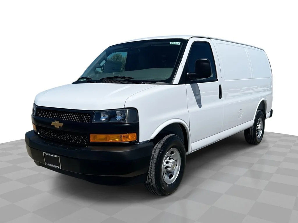 New 2026 Summit White Chevrolet 1WT image 1