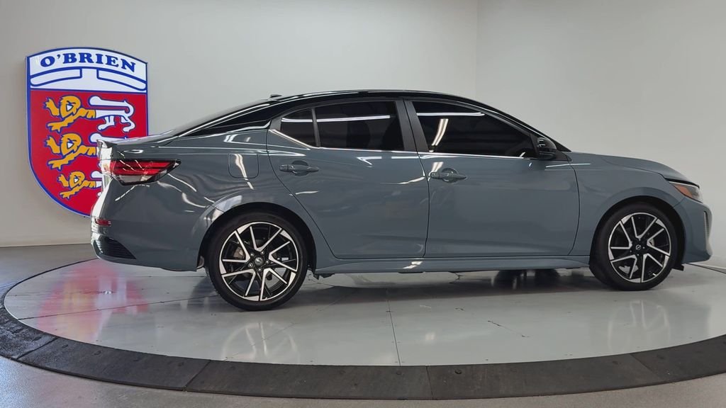 Used 2025 Gray Metallic Nissan SR image 4