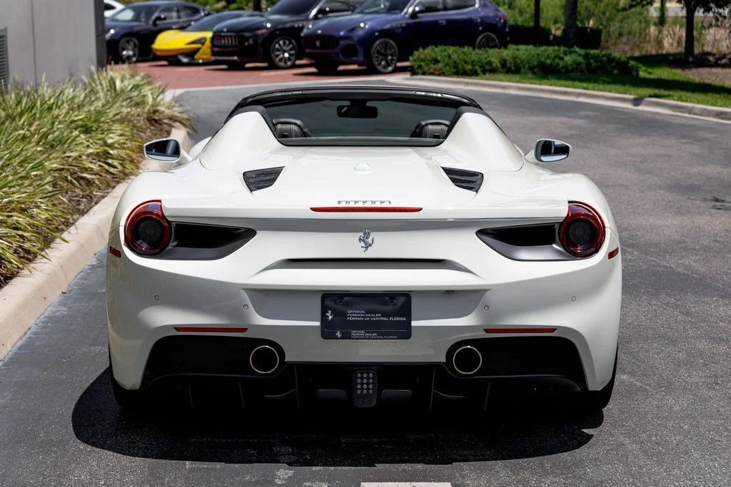 Used 2019 Bianco Avus Ferrari  image 4