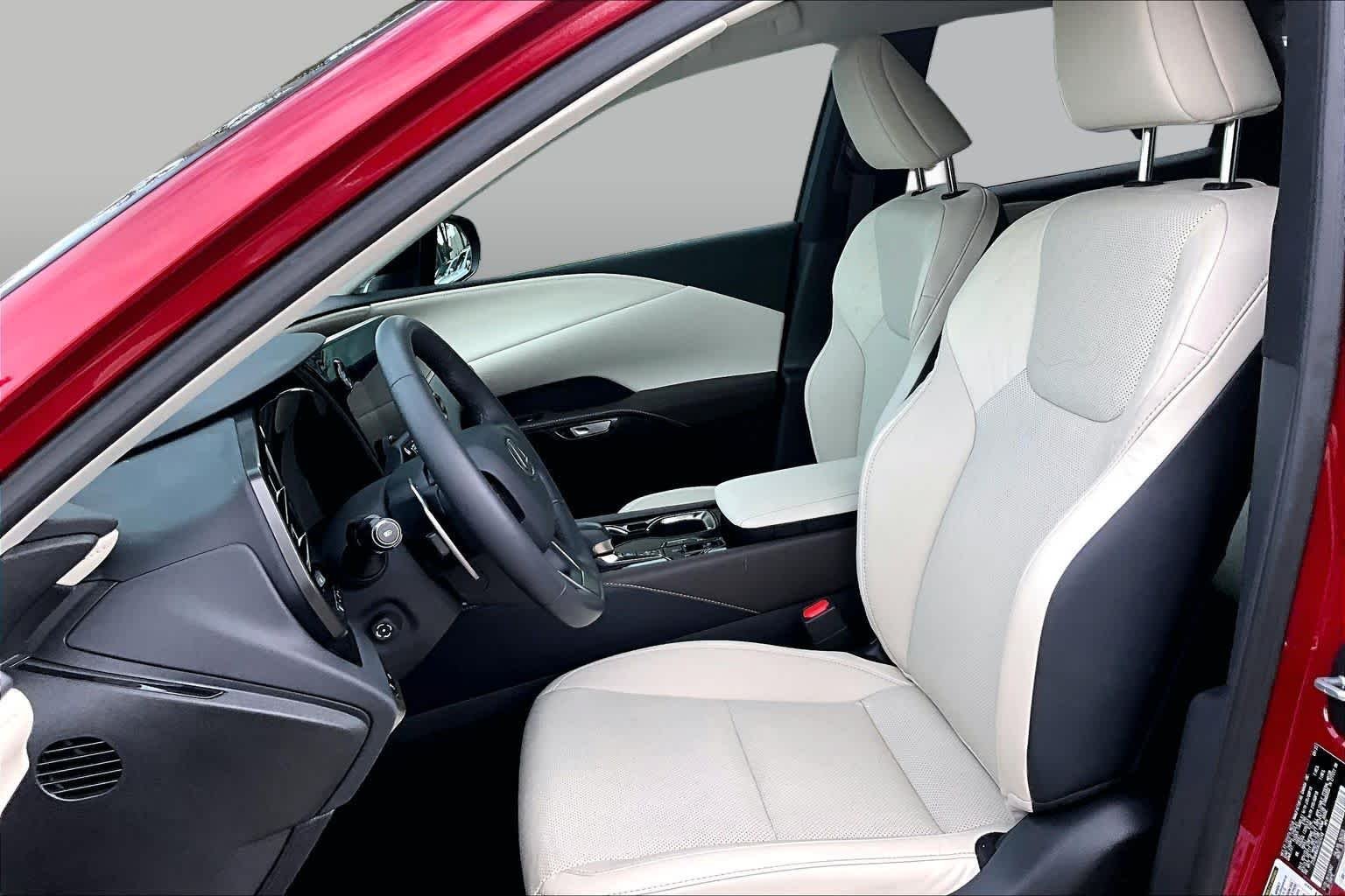 Used 2024 Matador Red Mica Lexus  image 8