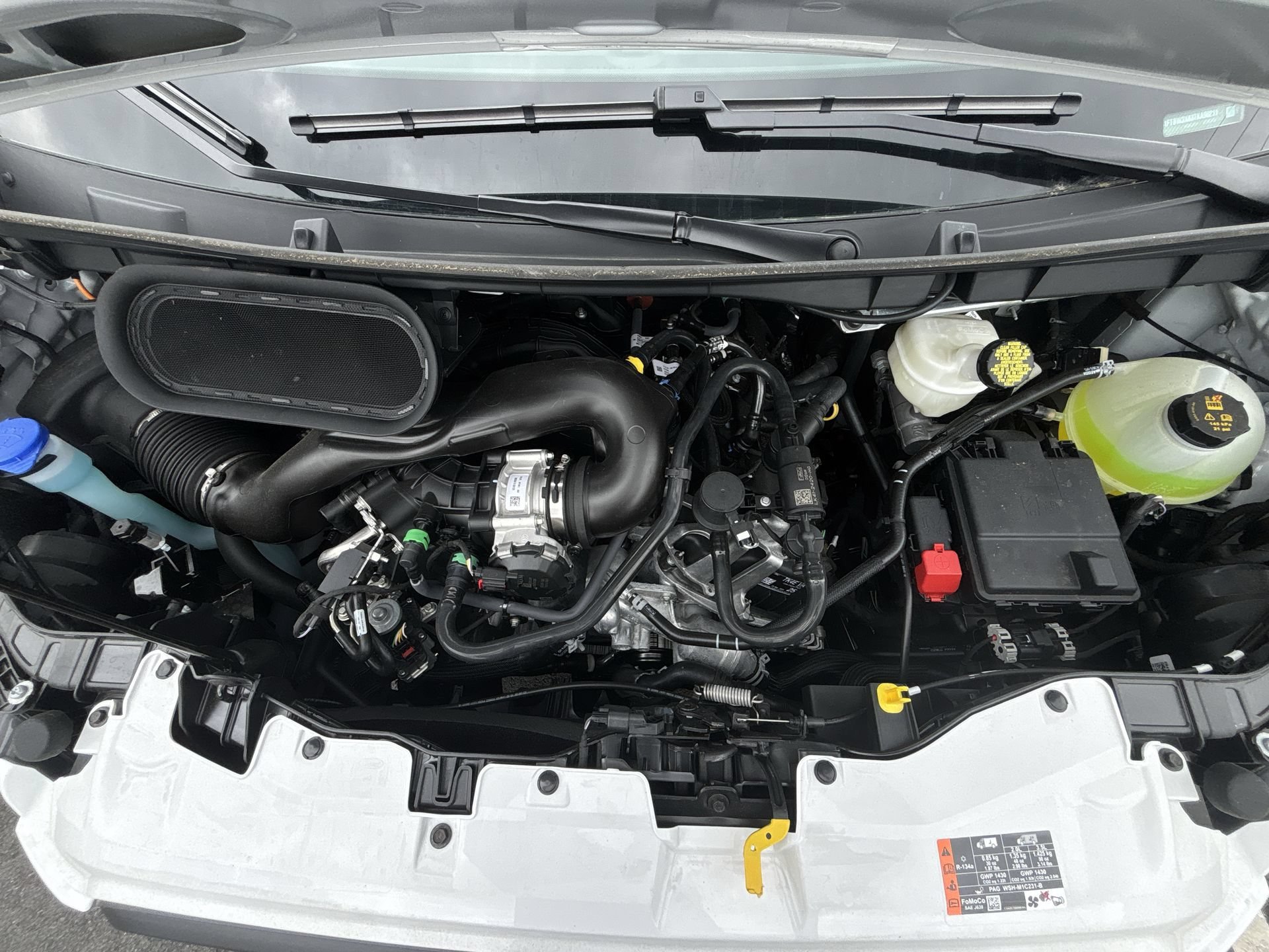 New 2026 Oxford White Ford Cargo Van image 17