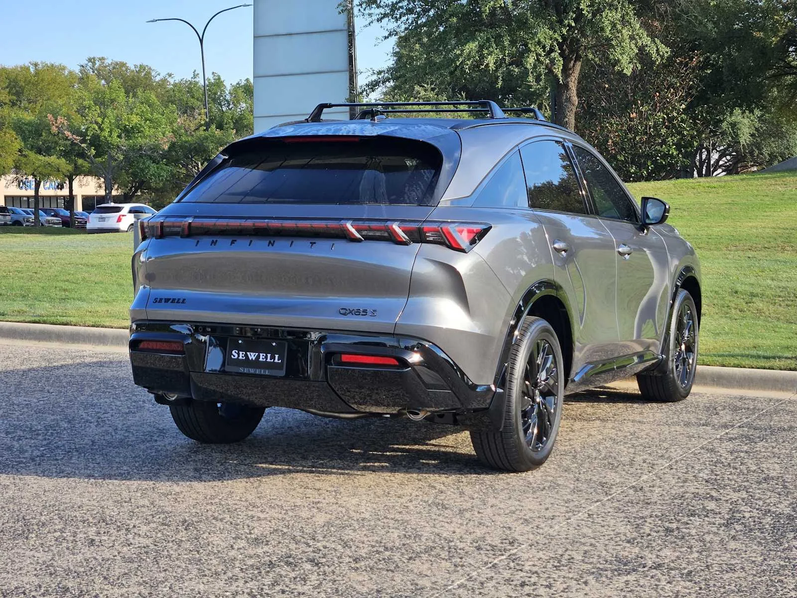 New 2027 GRAPHITE SHADOW INFINITI Sport AWD image 4