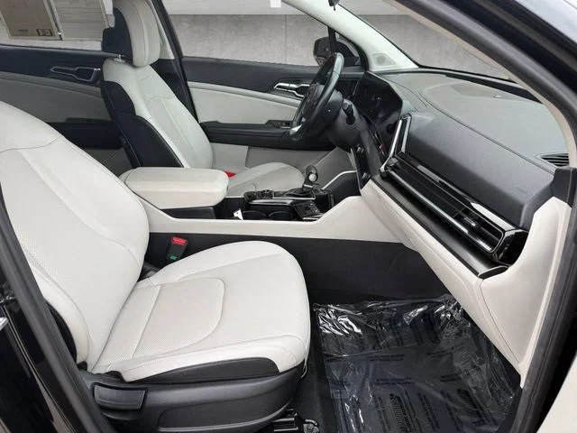 Used 2023 Black Kia EX image 26