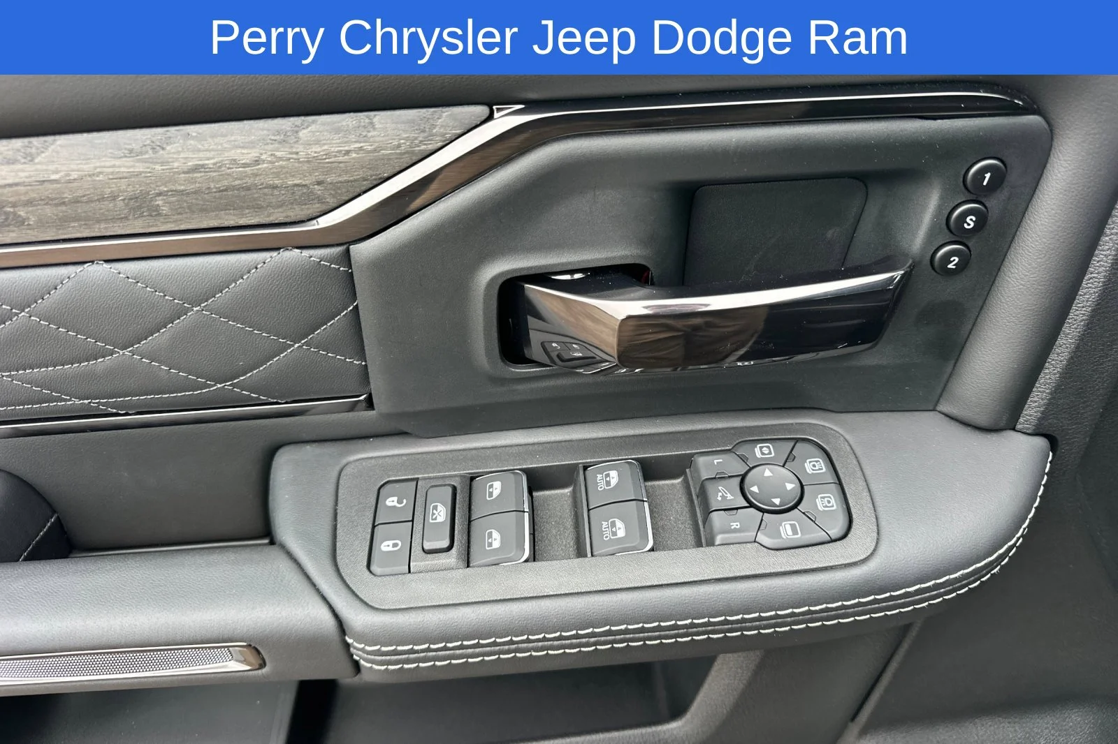 2026 RAM 2500 Limited - Photo 7