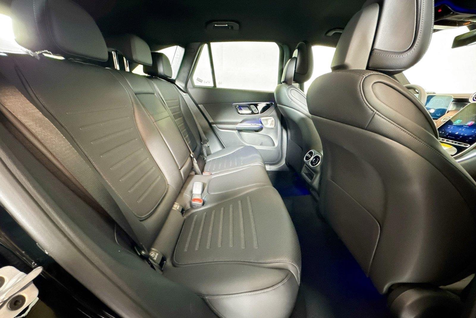 New 2026 Black Mercedes-Benz GLC 300 image 24