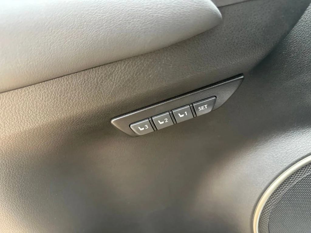 Used 2021 White Lexus 300 F Sport image 9