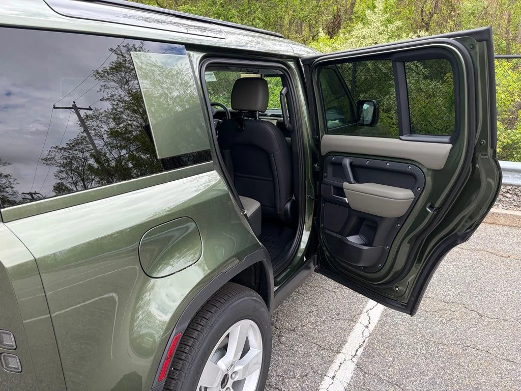 New 2026 Woolstone Green Land Rover S image 15