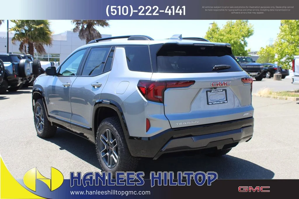 2026 GMC Terrain AT4 - Photo 9