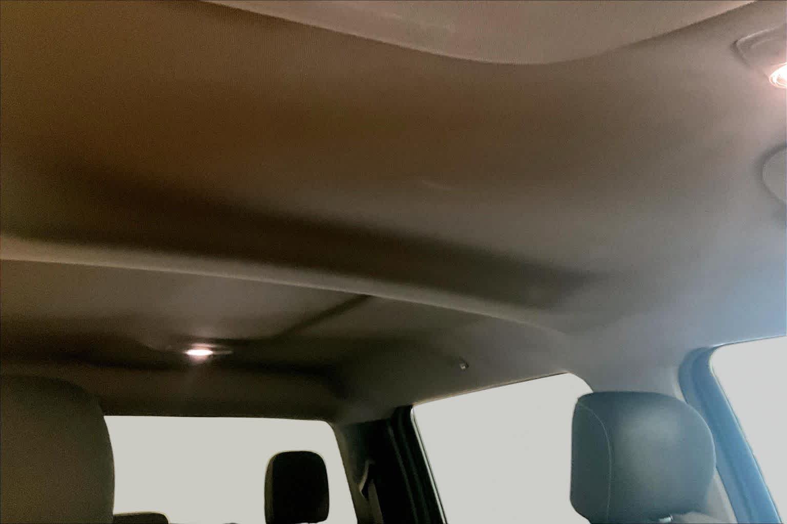 Used 2017 Magnetic Metallic Ford XL image 12