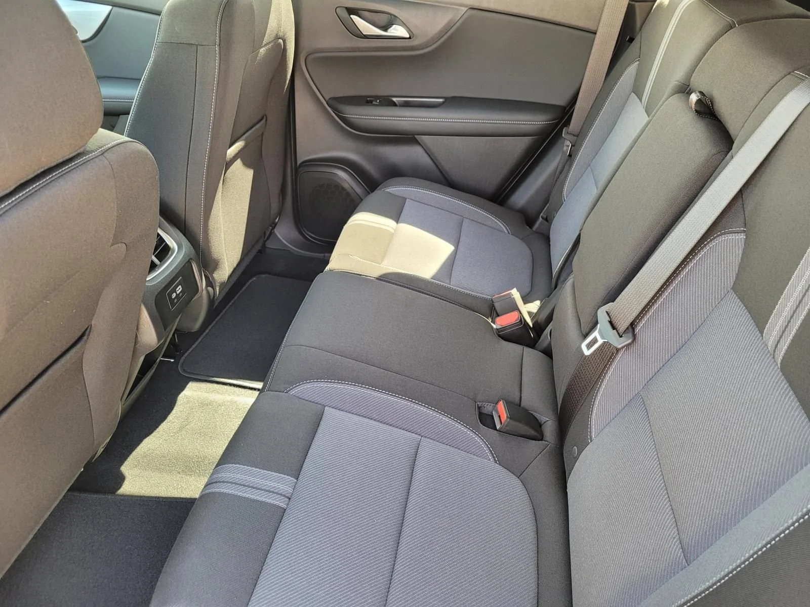 2026 Chevrolet Blazer 2LT - Photo 10