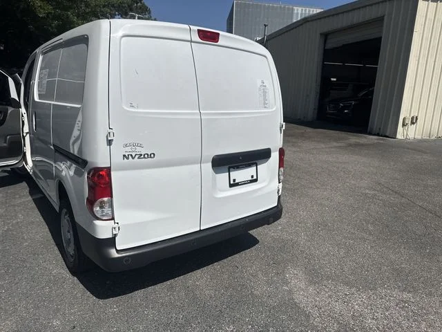 Used 2020 White Nissan S image 33