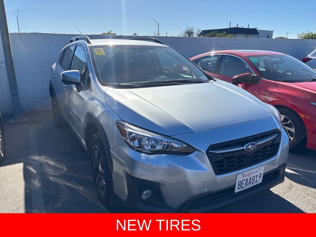 Used 2018 Silver Subaru 2.0i Premium image 24