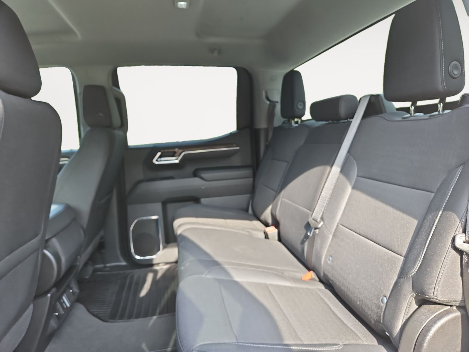 2025 Chevrolet Silverado 1500 LT - Photo 13