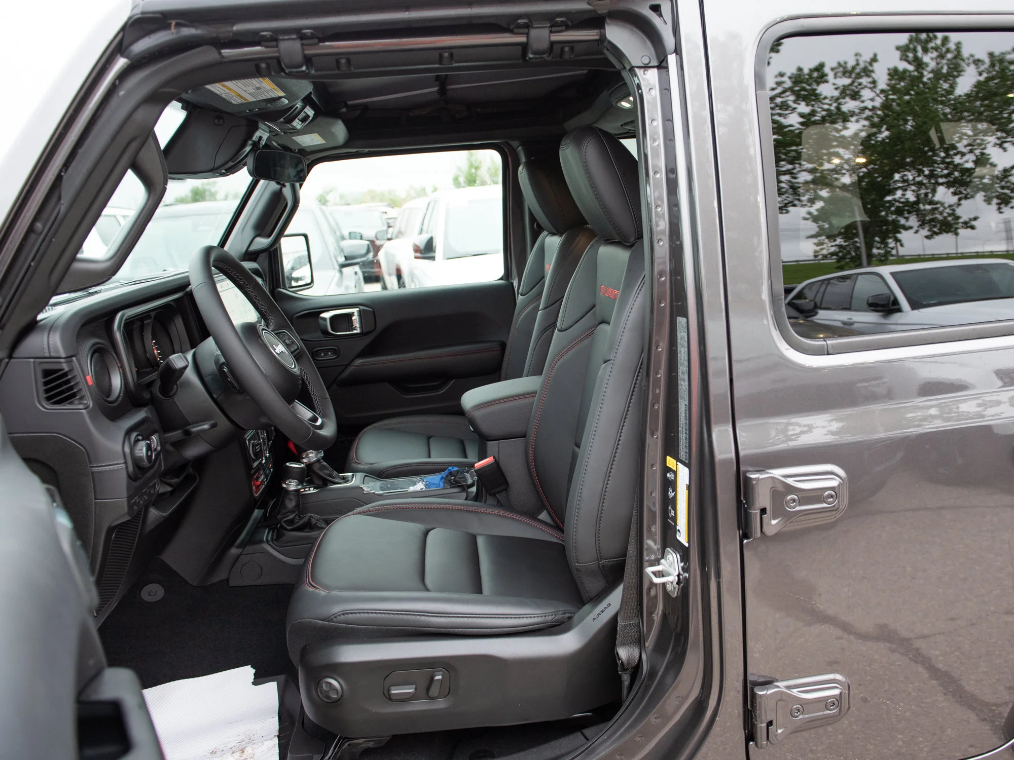 New 2026 Grey Jeep Rubicon* 4 Door 4x4, Nappa Leather, 4.10 Rear Axle, Remote Start image 18