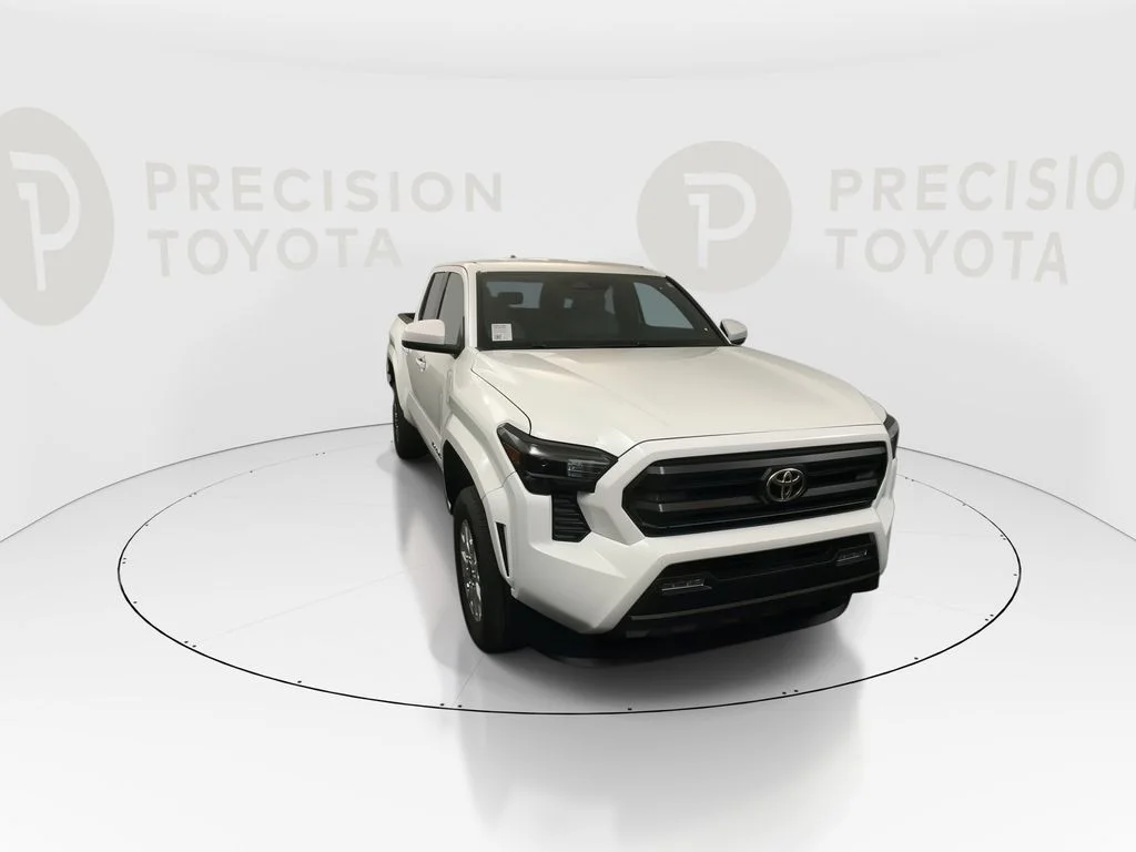 New 2026 Ice Cap Toyota SR5 image 4