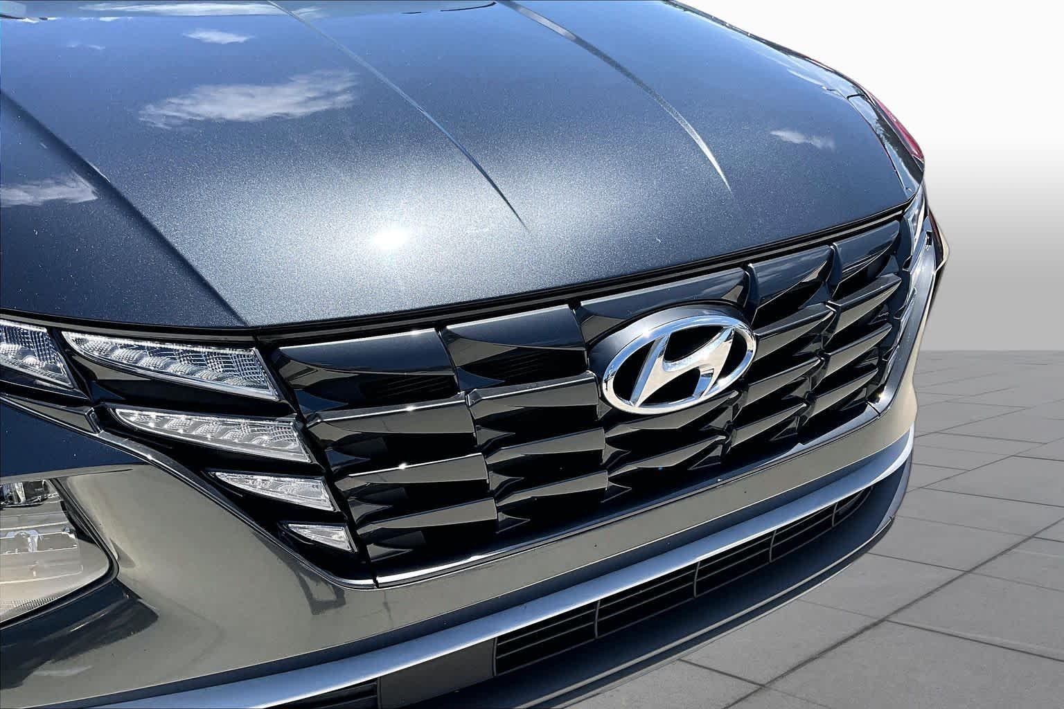 Used 2022 Portofino Gray Hyundai SEL image 28