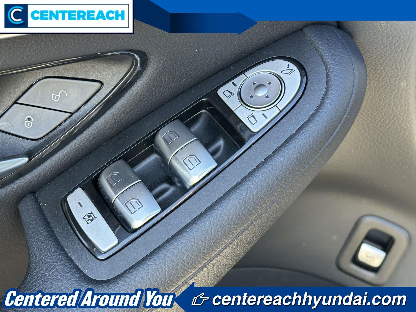 Used 2022 Black Mercedes-Benz GLC 300 image 16