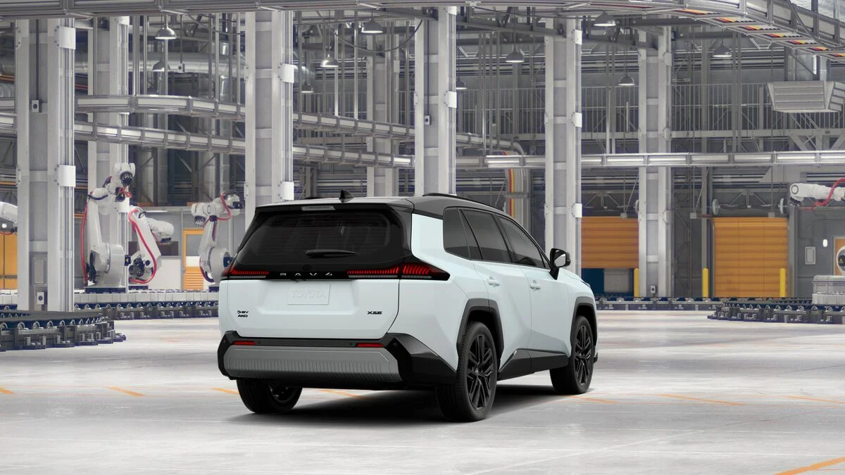 New 2026 Wind Chill Pearl With Midnight Black  Roof Toyota XSE image 9