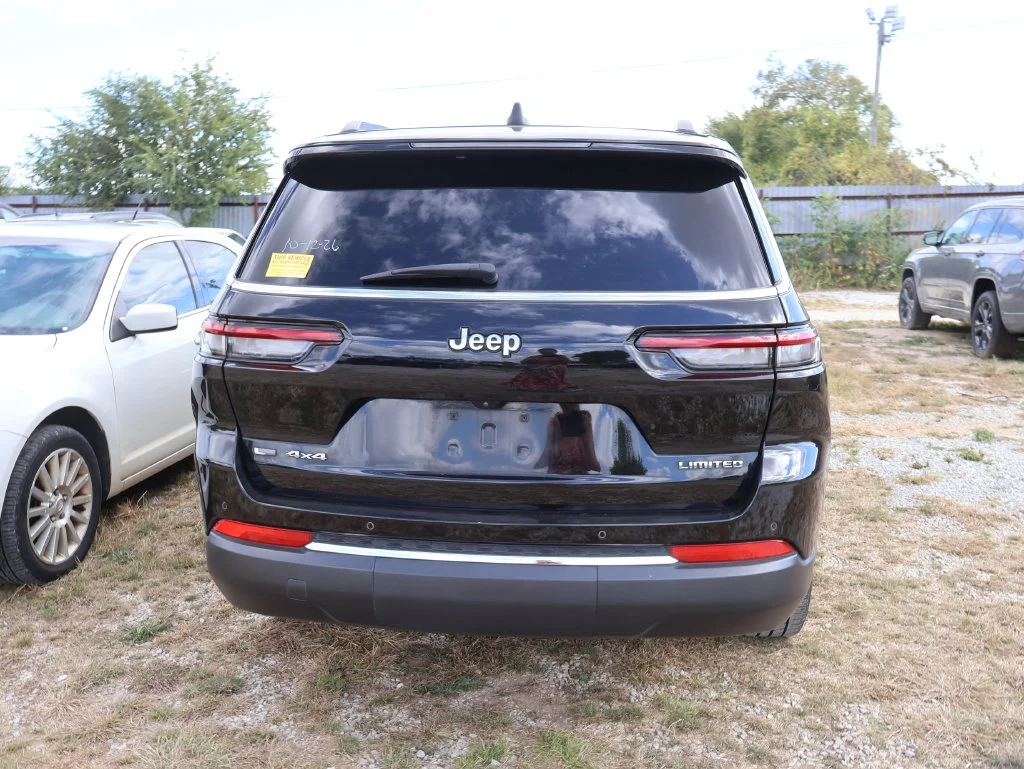 Used 2021 Black Jeep Limited image 19