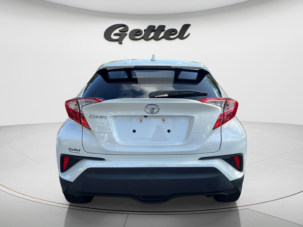 Used 2021 White Toyota XLE image 6