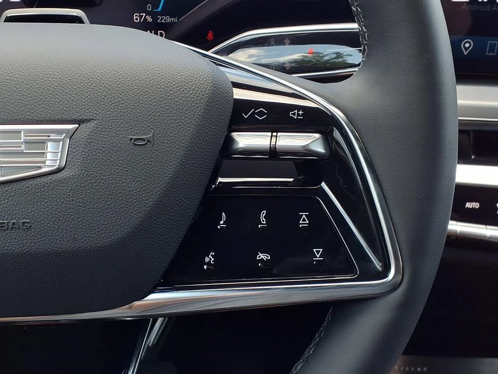 New 2026 Vibrant White Tricoat Cadillac Sport image 21
