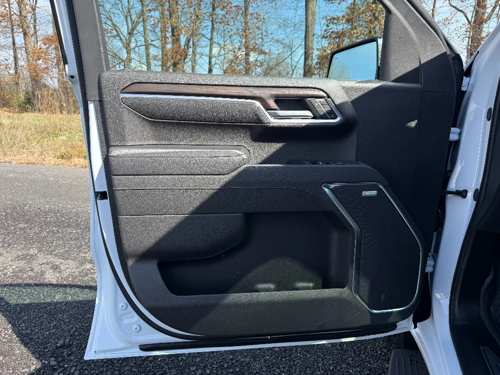 2026 GMC Sierra 1500 SLT - Photo 26