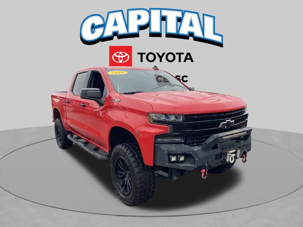 Used 2019 Red Chevrolet LT Trail Boss image 1