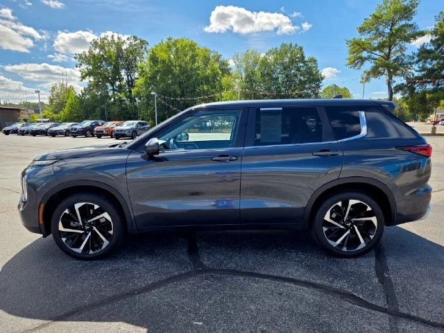 2024 Mitsubishi Outlander SE - Photo 7