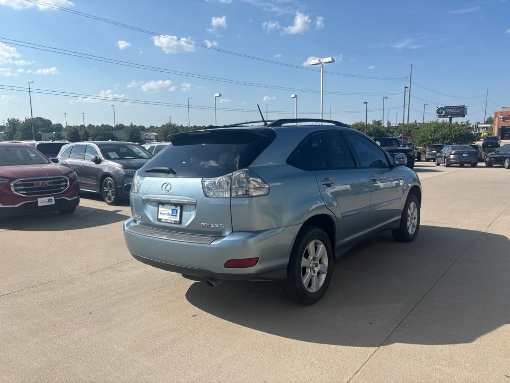 Used 2004 Blue Lexus 330 image 5