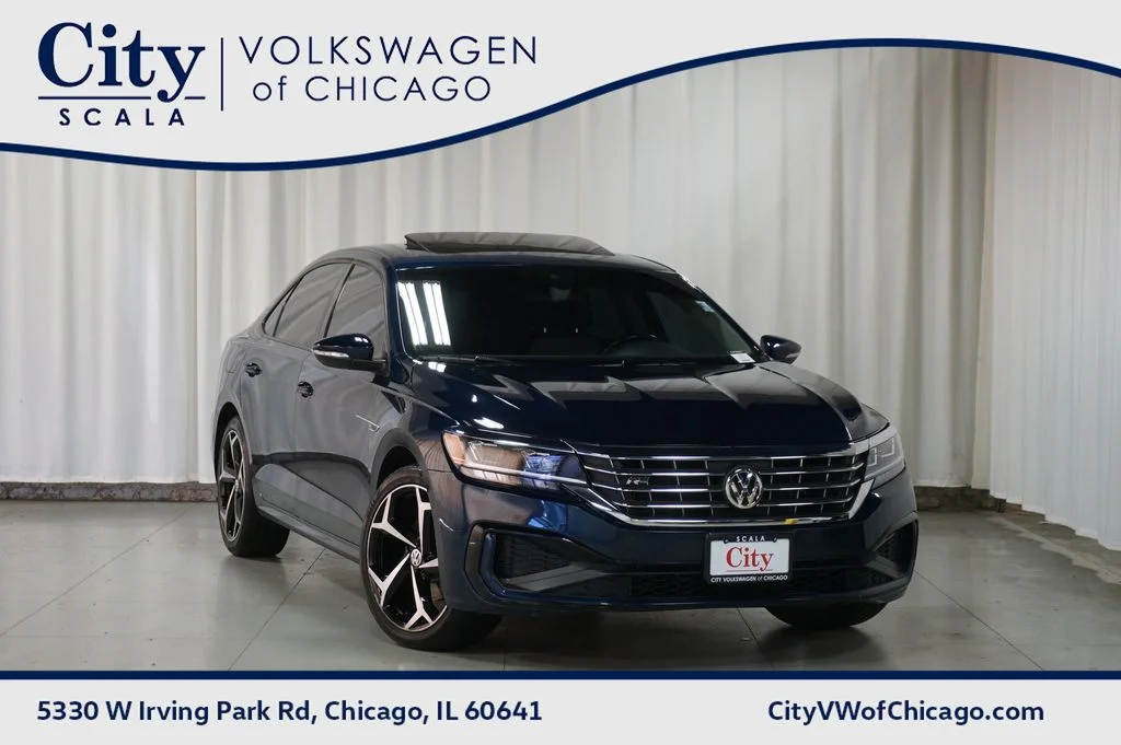 2020 Volkswagen Passat 2.0T R-Line Auto's photo