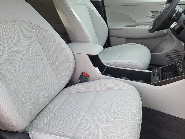 Certified Used 2024 White Hyundai SEL image 24
